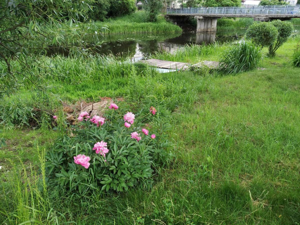 9 Min From Palanga! Luxury House On The River And Sauna Kretinga Ngoại thất bức ảnh